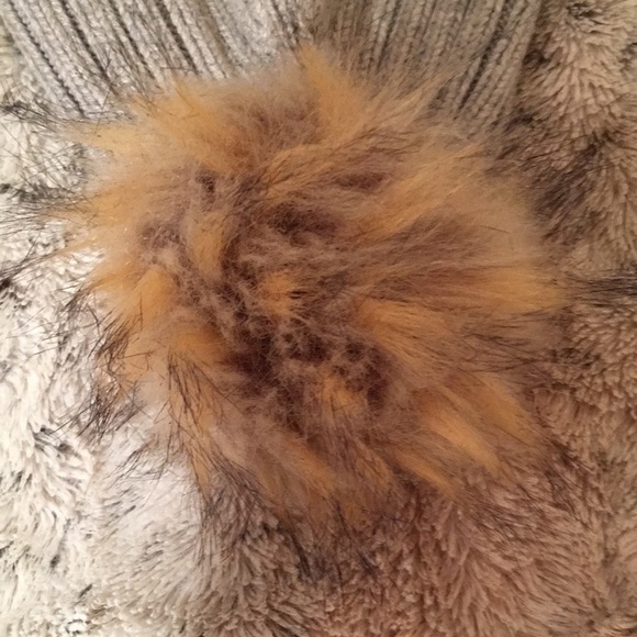 J. Crew Gray and Brown Ribbed Knit Hat with Pom-Pom - Picture 11 of 13